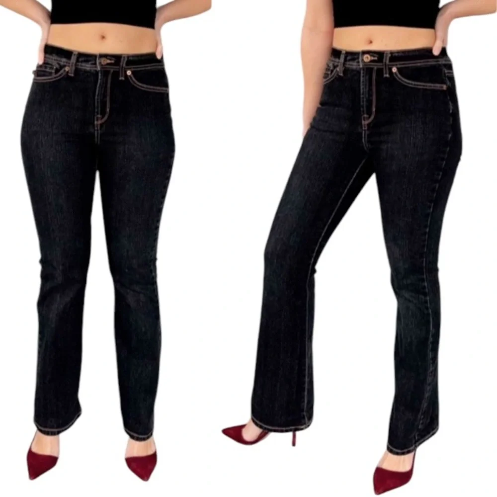 Jeanstar dark wash mid rise flare leg cotton stretch jeans size 4 short